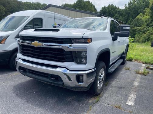 White 2025 Chevrolet Silverado 2500 LT