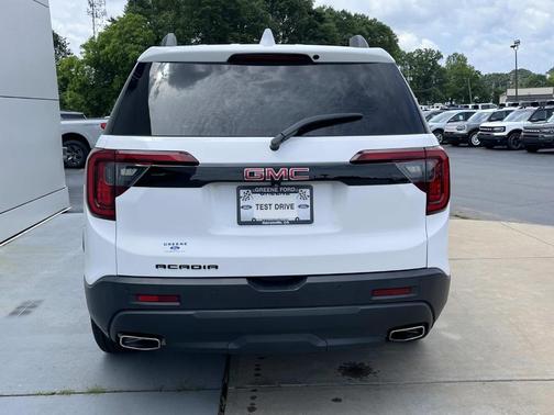 2022 GMC Acadia SLE