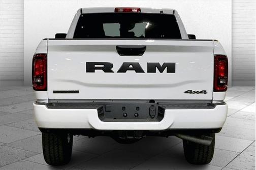 2025 RAM 2500 Big Horn Crew Cab 4x4 6'4' Box