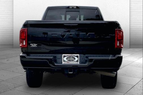 Diamond Black Crystal Pearlcoat 2025 RAM 2500 Laramie Crew Cab 4x4 6'4' Box