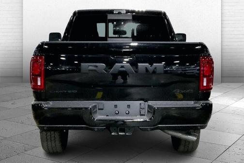2025 RAM 2500 Limited Crew Cab 4x4 6'4' Box
