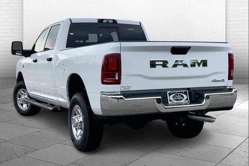 2025 RAM 2500 Tradesman Crew Cab 4x4 6'4' Box