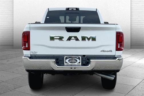 2025 RAM 2500 Tradesman Crew Cab 4x4 6'4' Box