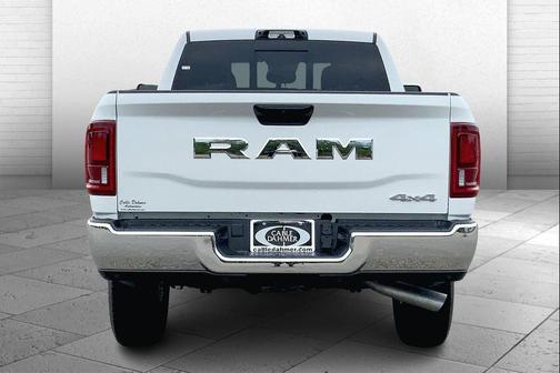 2025 RAM 2500 Tradesman Crew Cab 4x4 6'4' Box