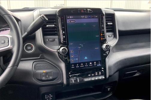 2025 RAM 2500 Tradesman Crew Cab 4x4 6'4' Box