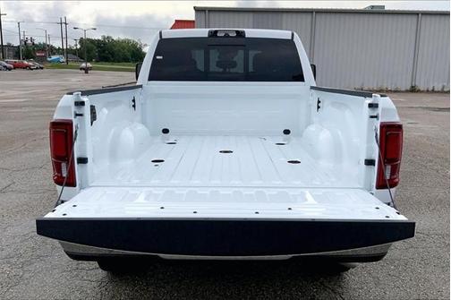 2025 RAM 2500 Tradesman Crew Cab 4x4 6'4' Box