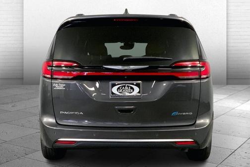 2022 Chrysler Pacifica L