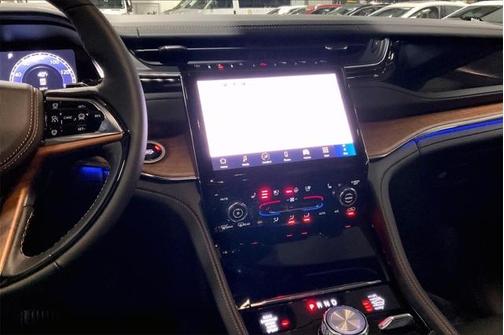 2025 Jeep Grand Cherokee L Summit Reserve