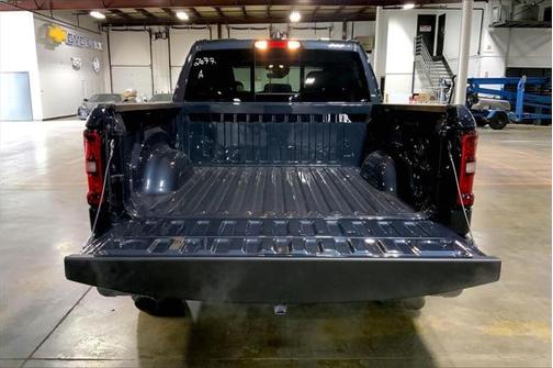 2025 RAM 1500 Warlock Crew Cab 4x4 5'7' Box