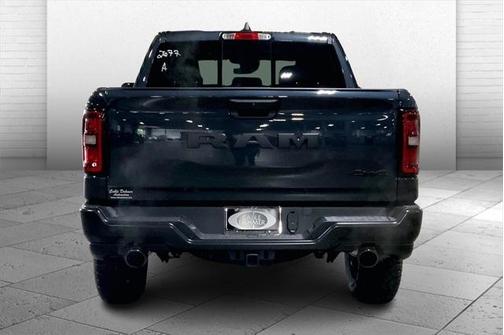 2025 RAM 1500 Warlock Crew Cab 4x4 5'7' Box