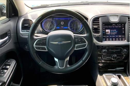 2017 Chrysler 300C Base