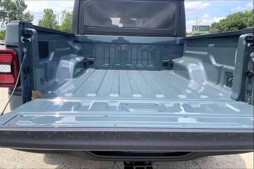 Anvil Clearcoat 2026 Jeep Gladiator Shadow Ops 4x4