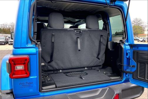 Hydro Blue Pearlcoat 2026 Jeep Wrangler Rubicon