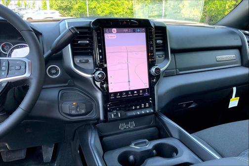 2025 RAM 2500 Big Horn Crew Cab 4x4 6'4' Box
