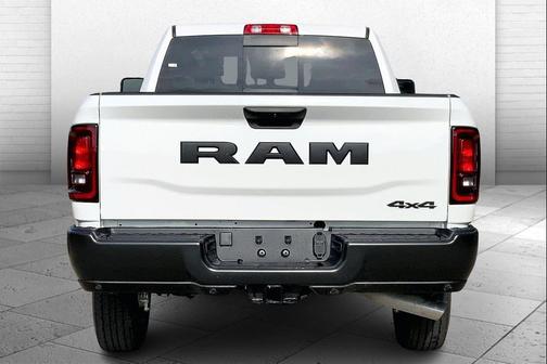 2025 RAM 2500 Tradesman Crew Cab 4x4 6'4' Box