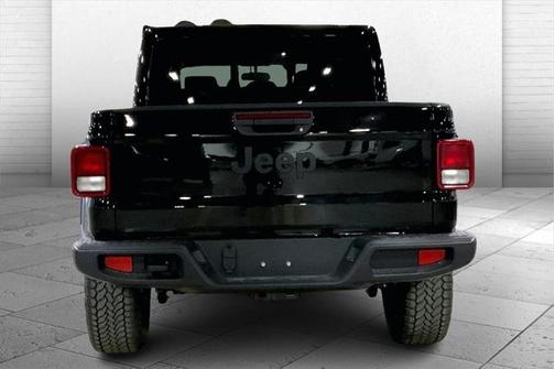 2025 Jeep Gladiator Nighthawk