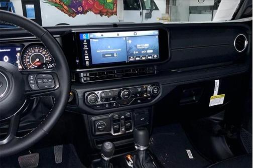 2025 Jeep Gladiator High Tide
