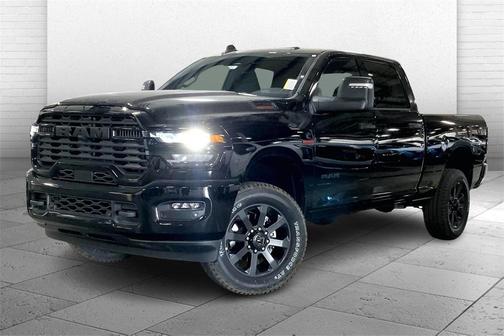 2025 RAM 2500 Big Horn Crew Cab 4x4 6'4' Box
