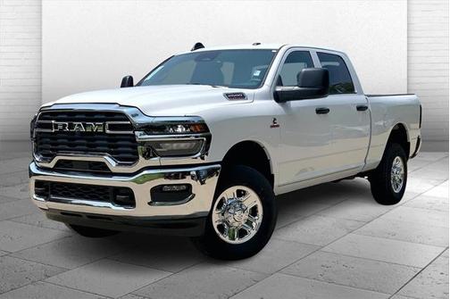 2025 RAM 2500 Tradesman Crew Cab 4x4 6'4' Box
