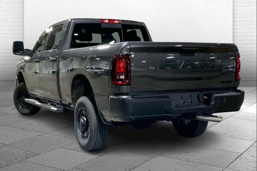 2025 RAM 2500 Tradesman Crew Cab 4x4 6'4' Box