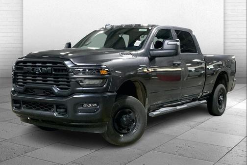 2025 RAM 2500 Tradesman Crew Cab 4x4 6'4' Box