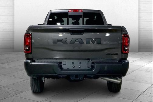 2025 RAM 2500 Tradesman Crew Cab 4x4 6'4' Box