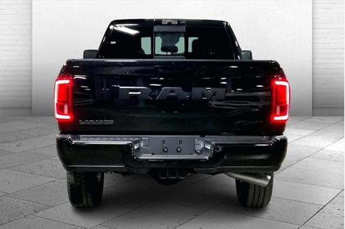 2025 RAM 2500 Laramie Crew Cab 4x4 6'4' Box