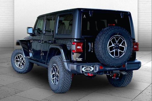 Black Clearcoat 2026 Jeep Wrangler Rubicon