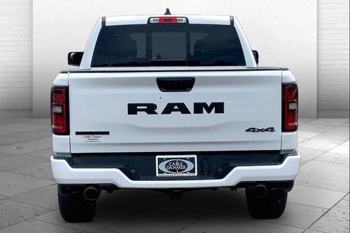 Bright White Clearcoat 2026 RAM 1500 Big Horn/Lone Star