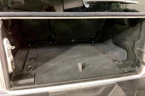 2024 Jeep Wrangler 4-Door Sahara 4x4