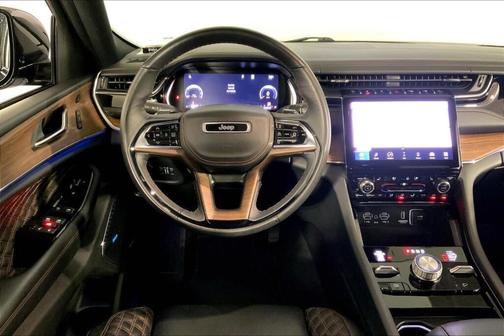 2023 Jeep Grand Cherokee Summit