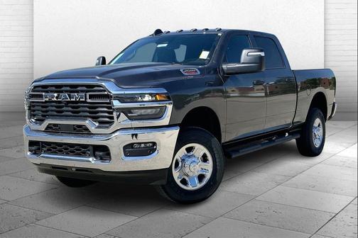 2025 RAM 2500 Tradesman Crew Cab 4x4 6'4' Box