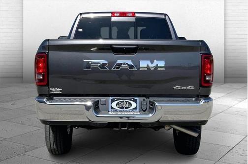 2025 RAM 2500 Tradesman Crew Cab 4x4 6'4' Box