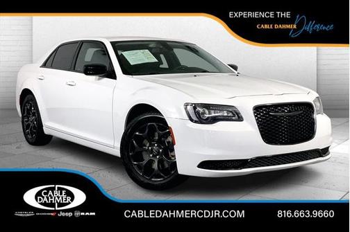 2022 Chrysler 300 Touring