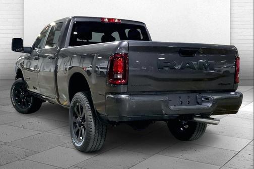 2025 RAM 2500 Big Horn Crew Cab 4x4 6'4' Box