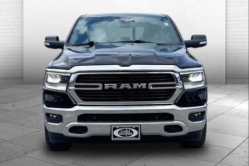 Diamond Black Crystal Pearlcoat 2019 RAM 1500 Big Horn