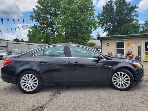 Carbon Black Metallic 2011 Buick Regal CXL
