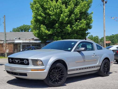 Satin Silver Clearcoat Metallic 2007 Ford Mustang Deluxe