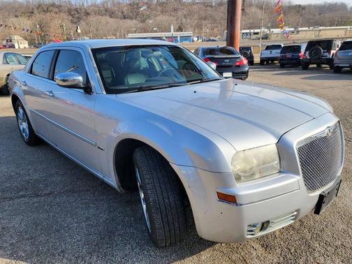 2010 Chrysler 300 Touring/Signature/Executive Series