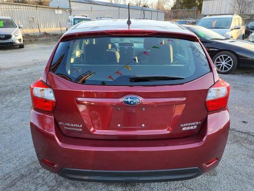 2013 Subaru Impreza 2.0i Premium
