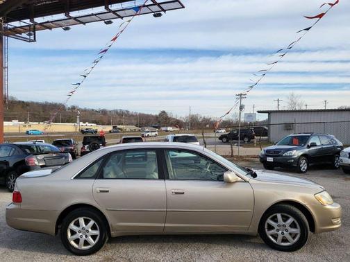 2004 Toyota Avalon XLS