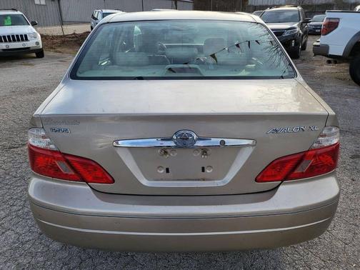 2004 Toyota Avalon XLS