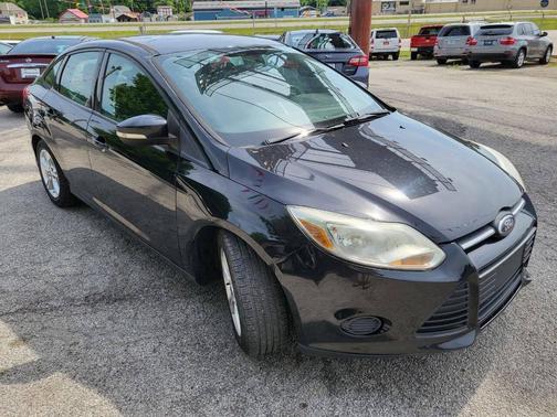 Tuxedo Black Metallic 2014 Ford Focus SE