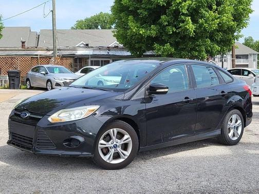 Tuxedo Black Metallic 2014 Ford Focus SE