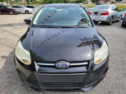 Tuxedo Black Metallic 2014 Ford Focus SE