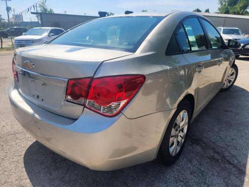 2013 Chevrolet Cruze LS