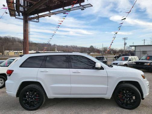 2021 Jeep Grand Cherokee Laredo