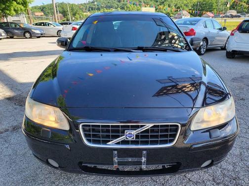 Black 2007 Volvo S60 2.5T