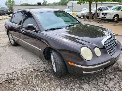 Black 2005 Kia Amanti Base 4dr Sedan