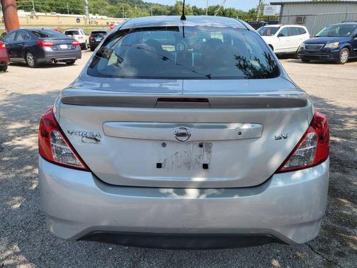 Silver 2017 Nissan Versa 1.6 SV